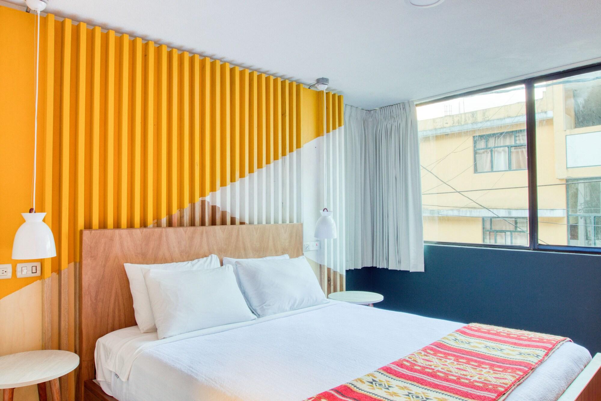 Hotel Socialtel Banos Extérieur photo