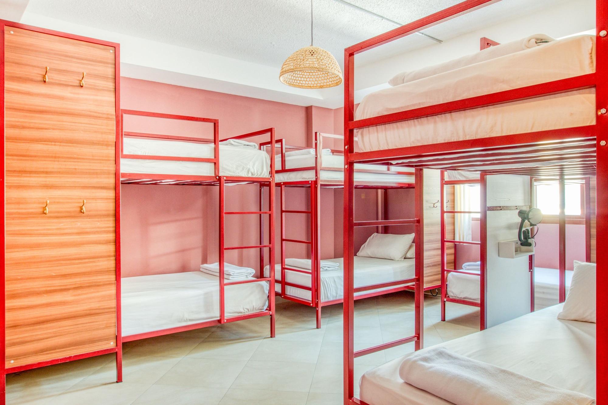 Hotel Socialtel Banos Extérieur photo