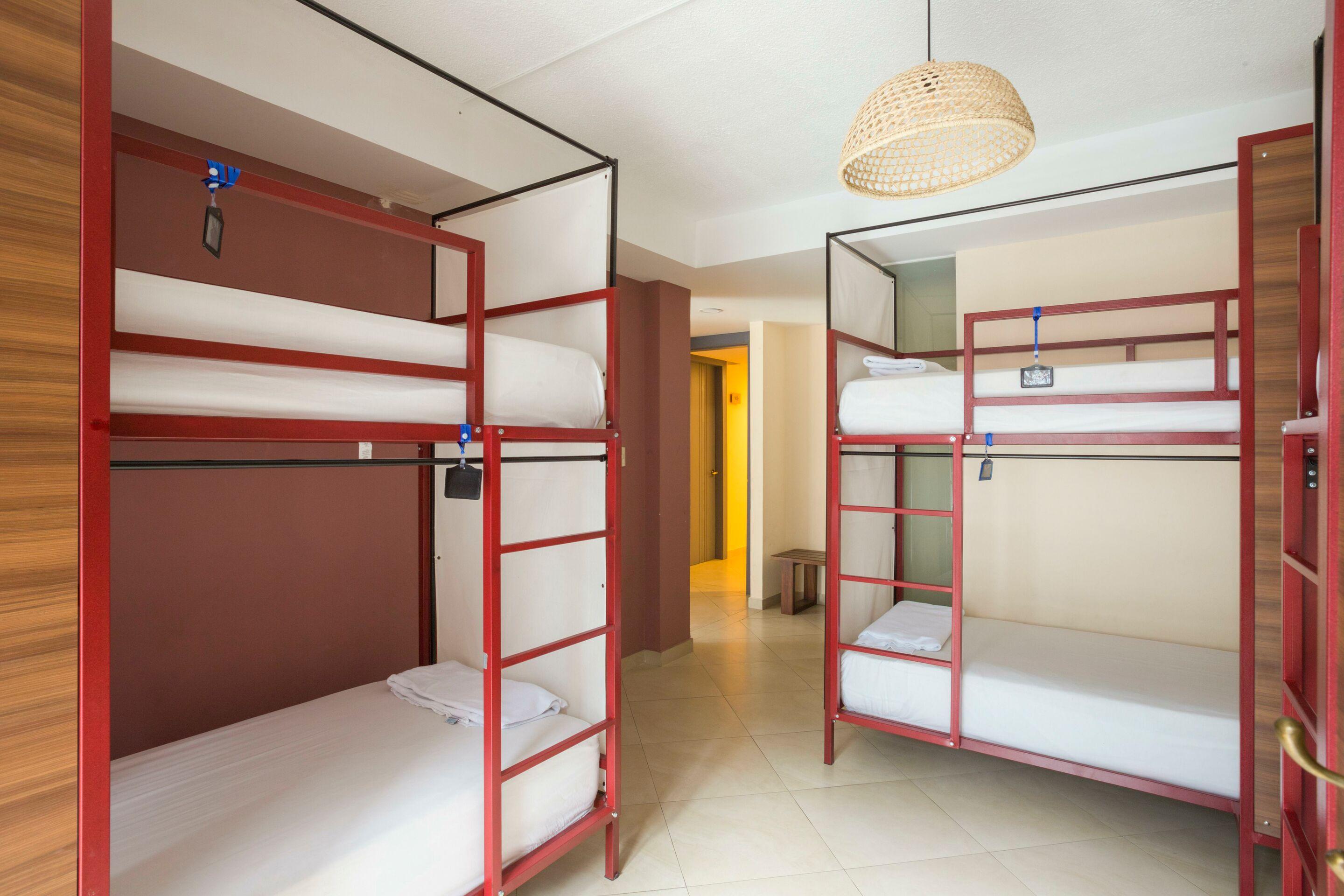 Hotel Socialtel Banos Extérieur photo