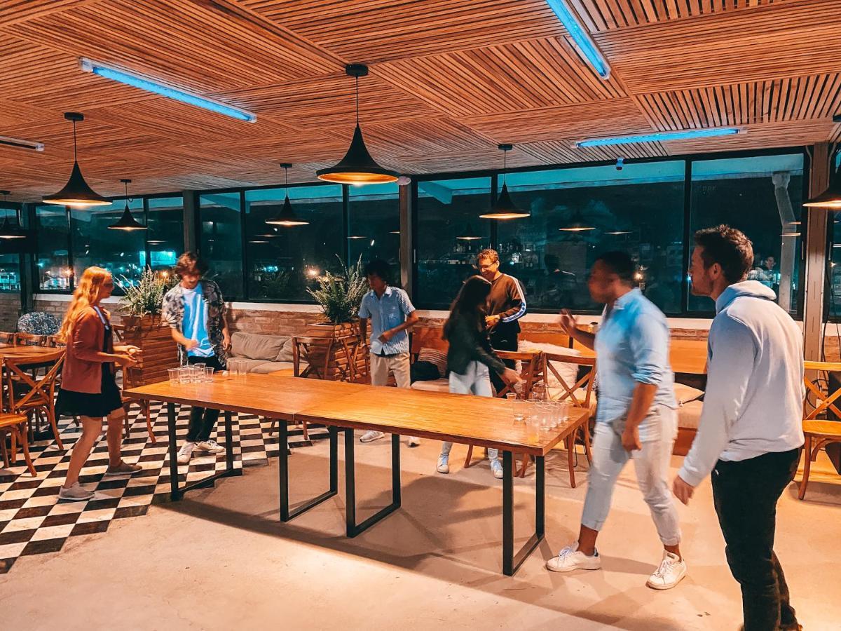Hotel Socialtel Banos Extérieur photo