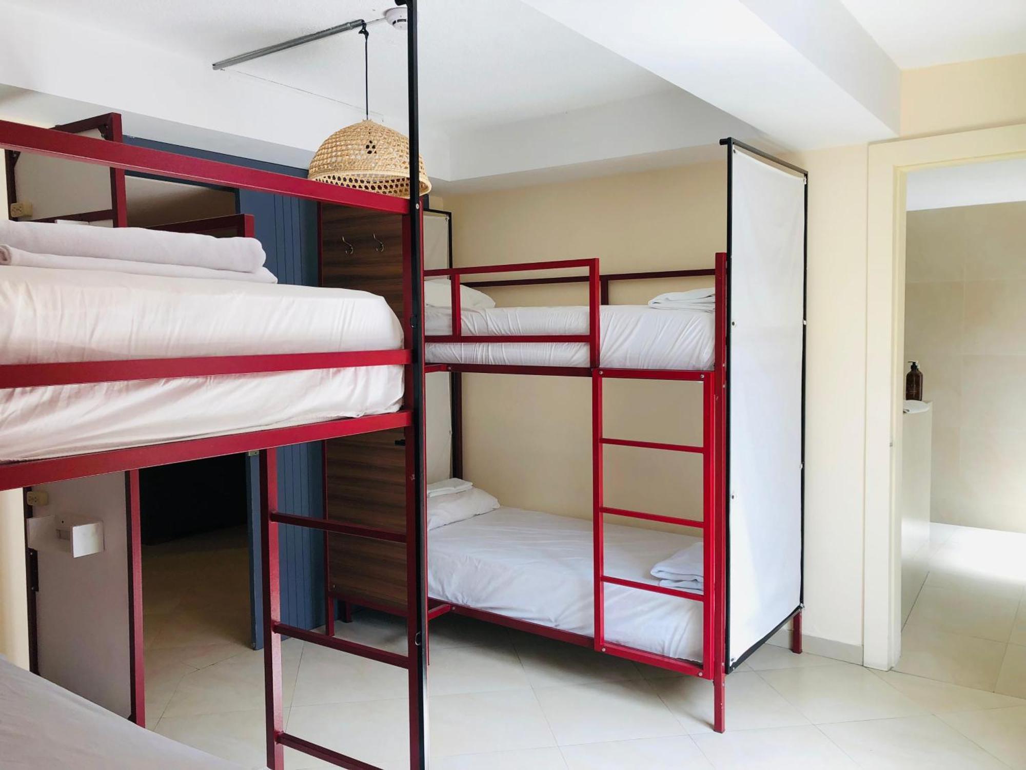 Hotel Socialtel Banos Extérieur photo
