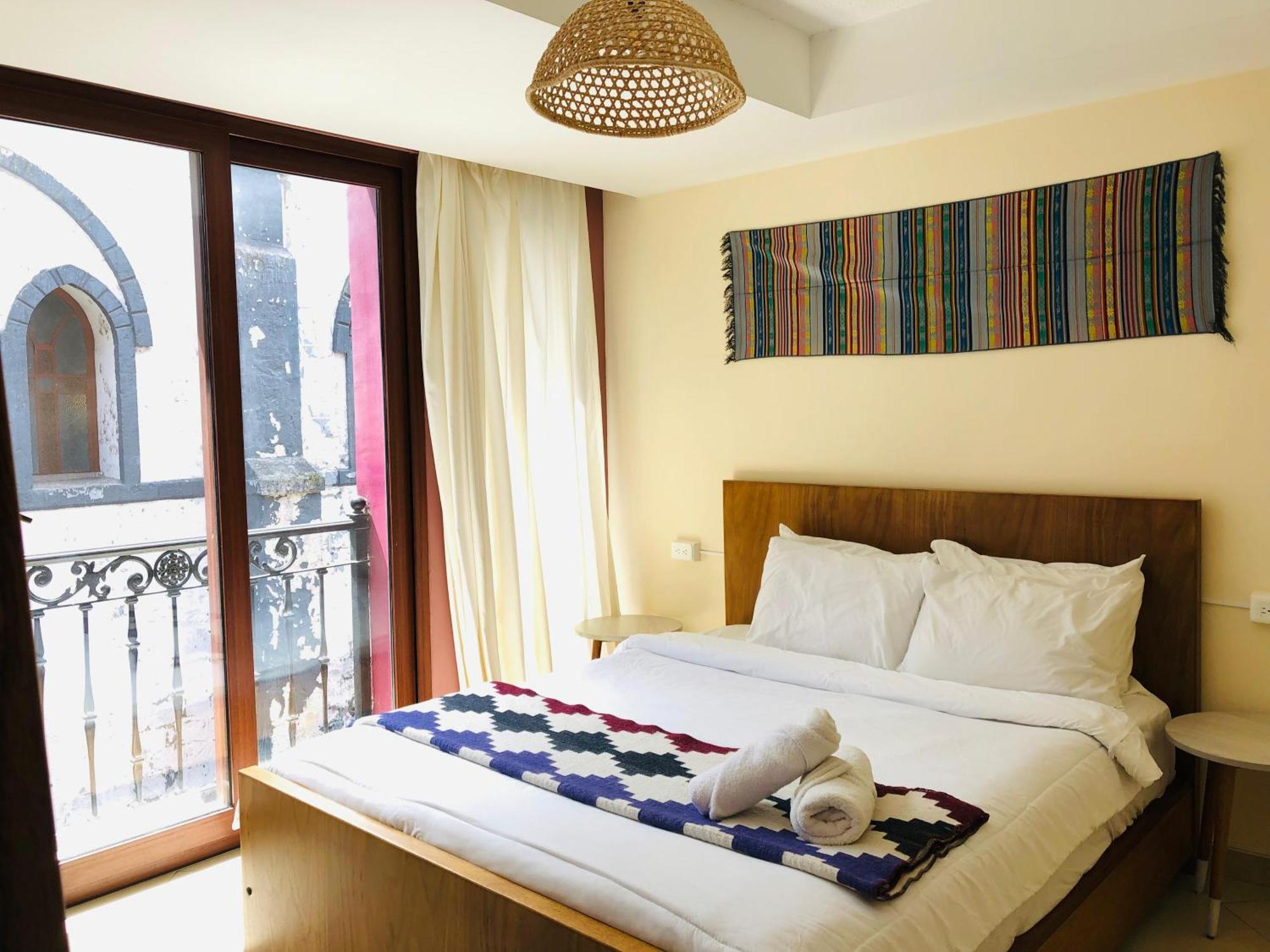 Hotel Socialtel Banos Extérieur photo